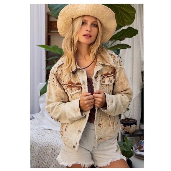 𝅺CORDUROY Relaxed Fit Studded Jacket - Picture 1 of 15